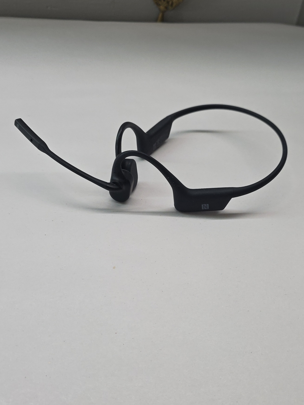 Shokz C102 Wireless Bone Conduction Headphones in Black (Read Description)